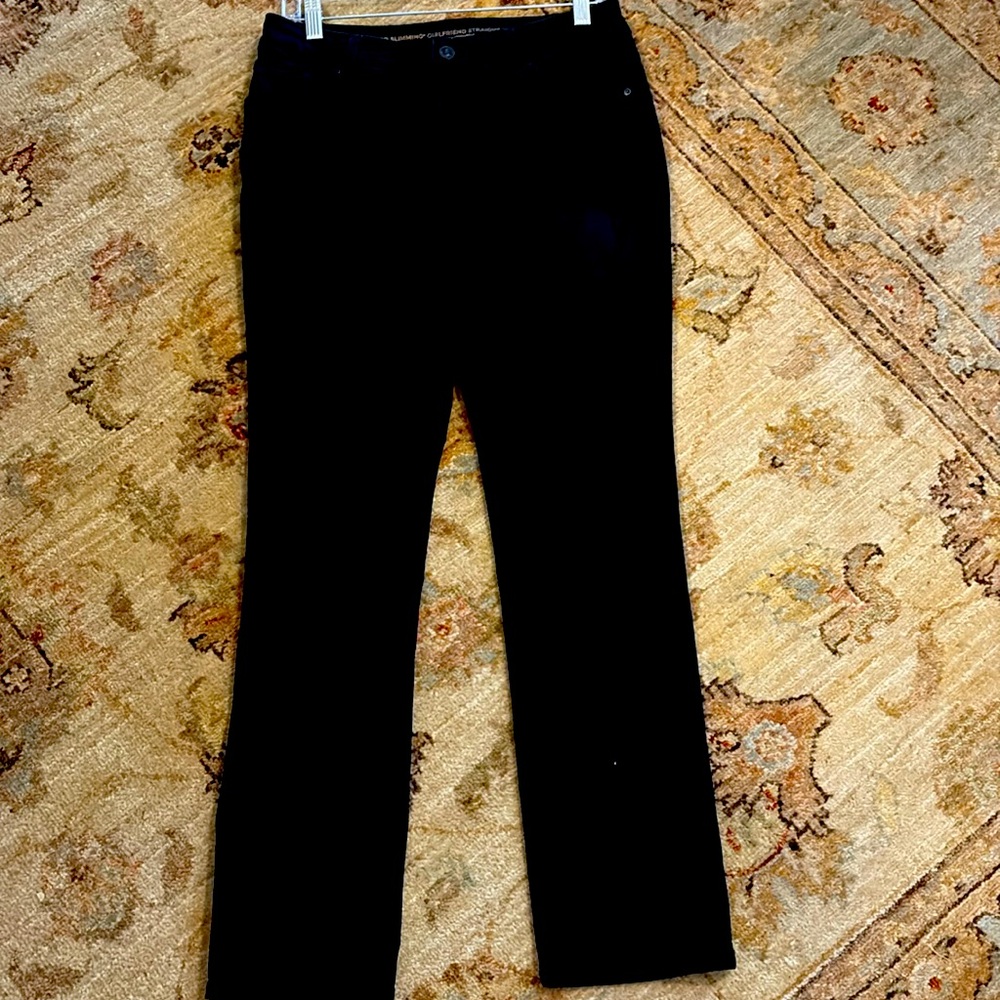 So Slimming Girlfriend Straight Leg Jean